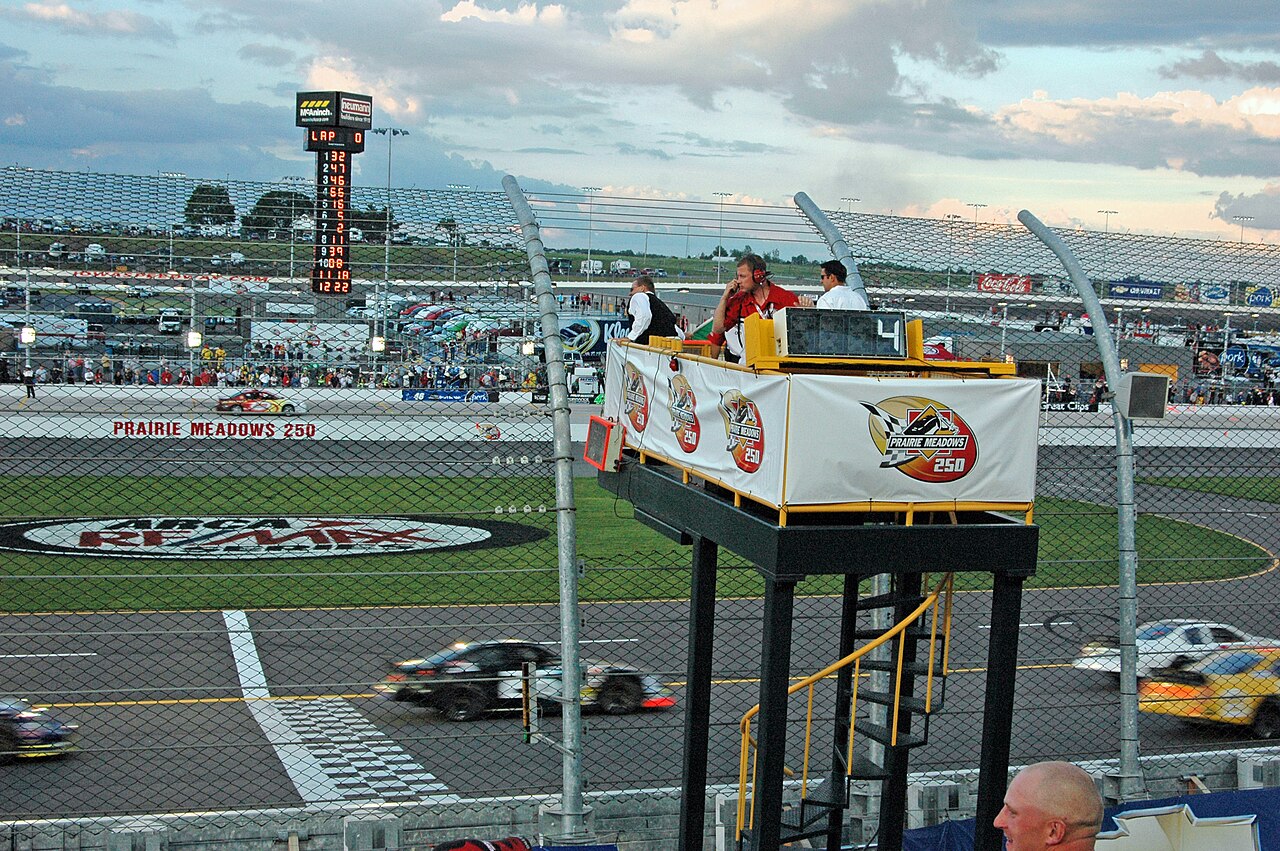 Iowa Speedway — en:Iowa SpeedwayIowa Race Track